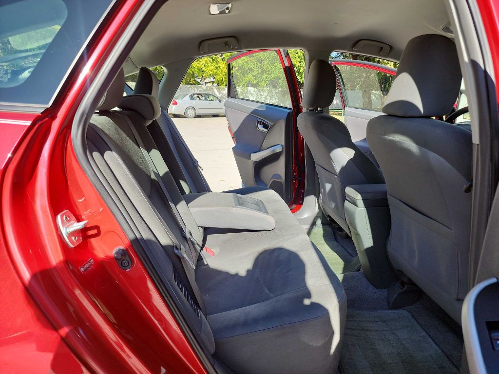 2011 Toyota Prius Image 26