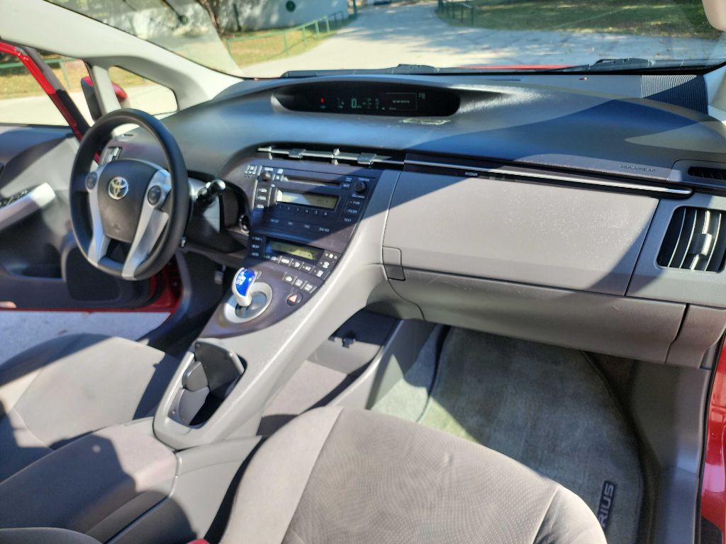 2011 Toyota Prius Image 31
