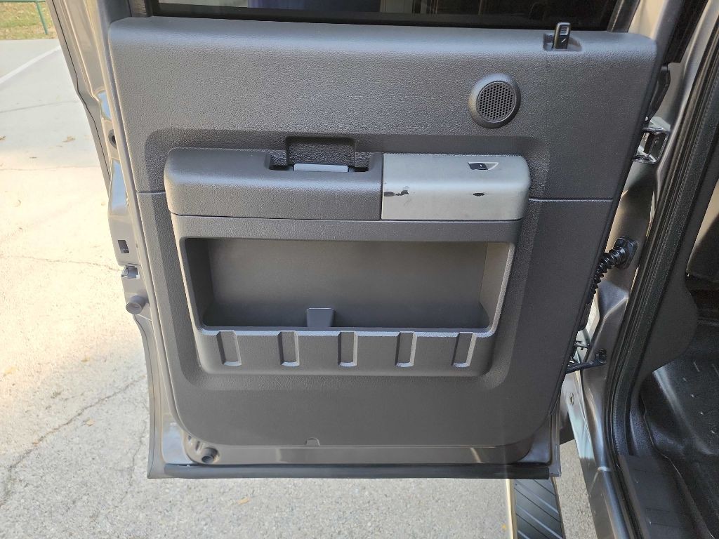 2011 Ford F-250 Image 28