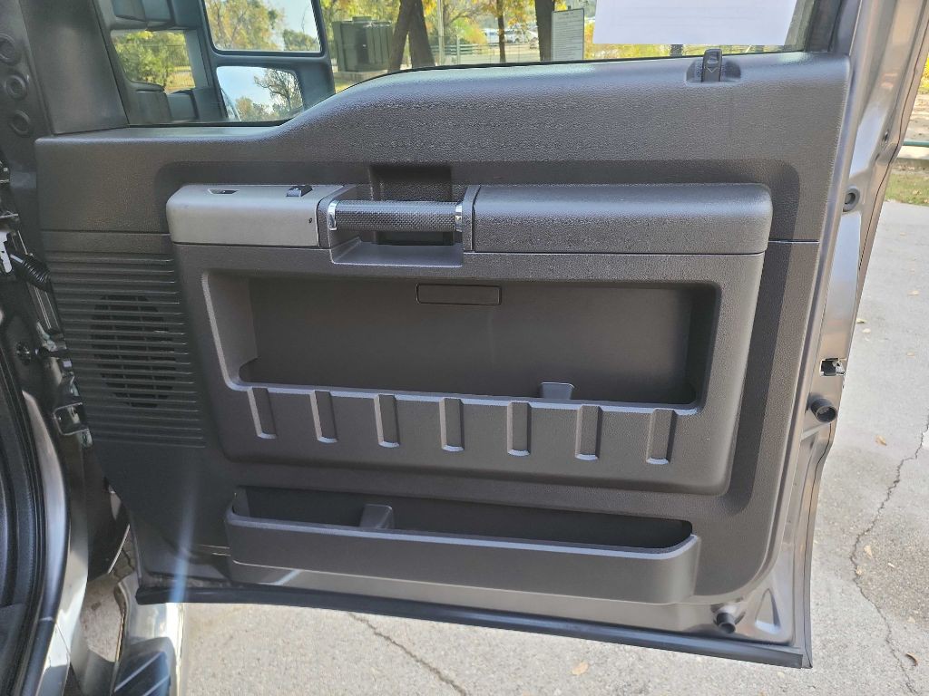 2011 Ford F-250 Image 35