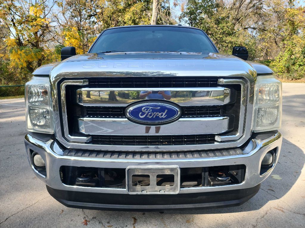 2011 Ford F-250 Image 2