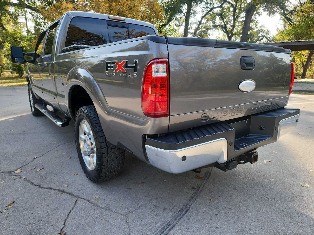 2011 Ford F-250 Image 3