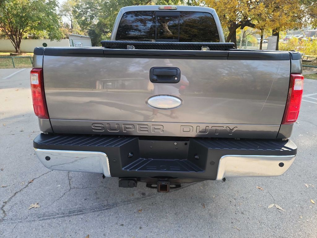 2011 Ford F-250 Image 4