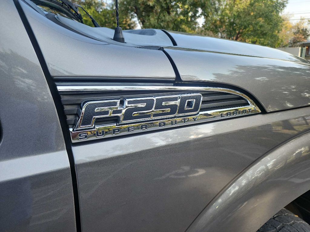 2011 Ford F-250 Image 12