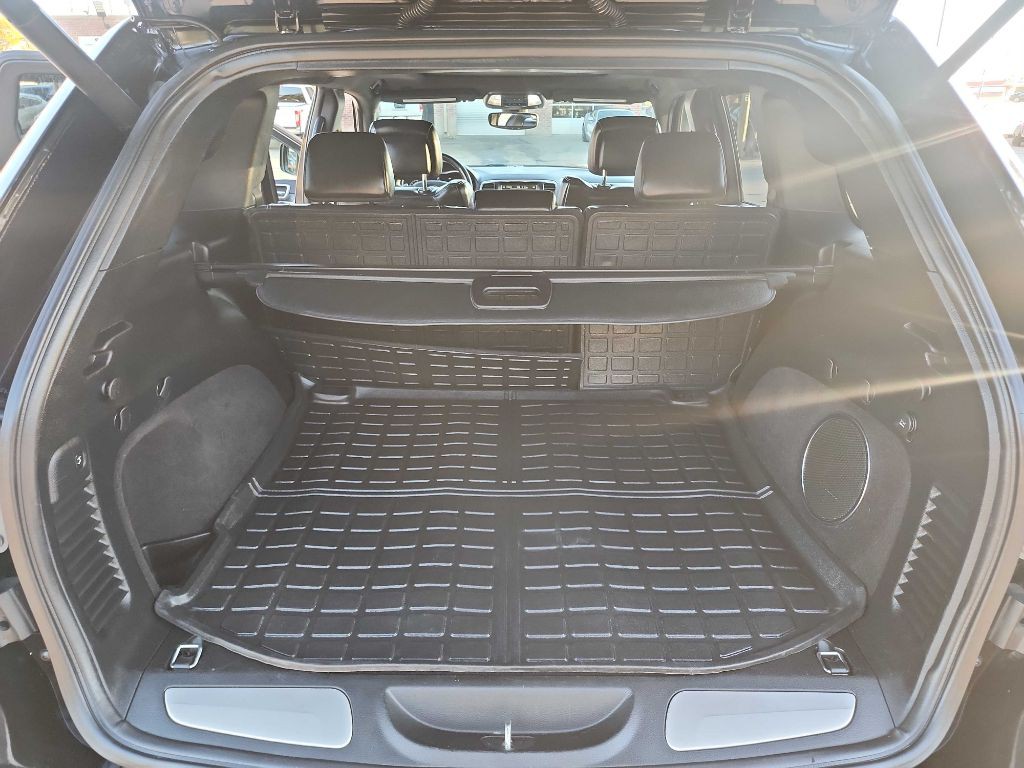 2017 Jeep Grand Cherokee Image 34