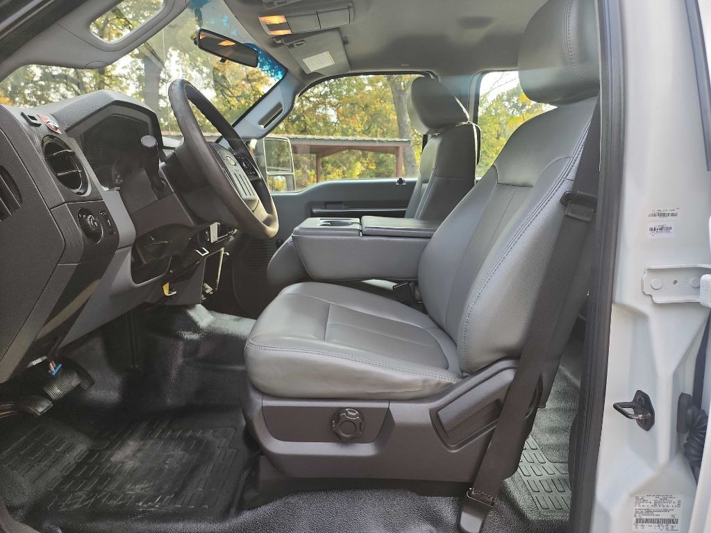 2012 Ford F-250 Image 18
