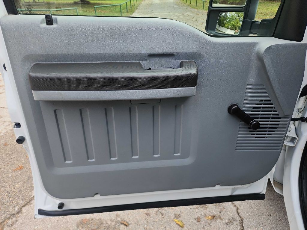 2012 Ford F-250 Image 21