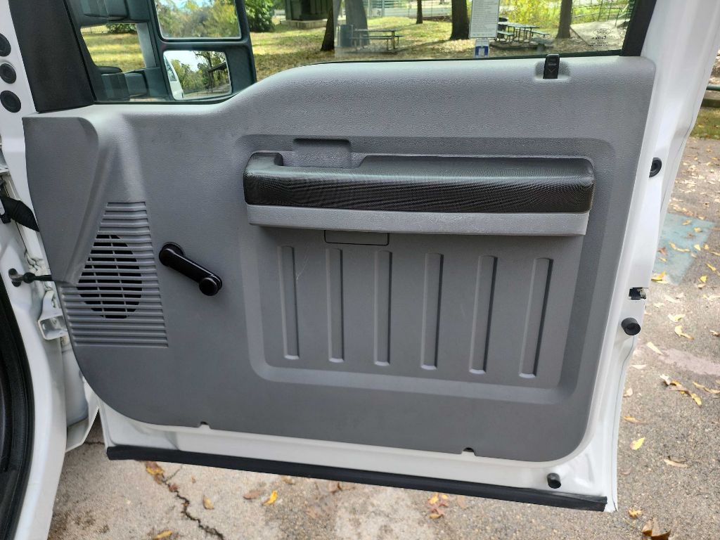 2012 Ford F-250 Image 28