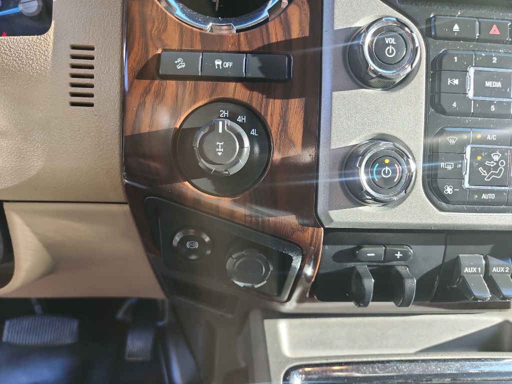2016 Ford F-250 Image 28