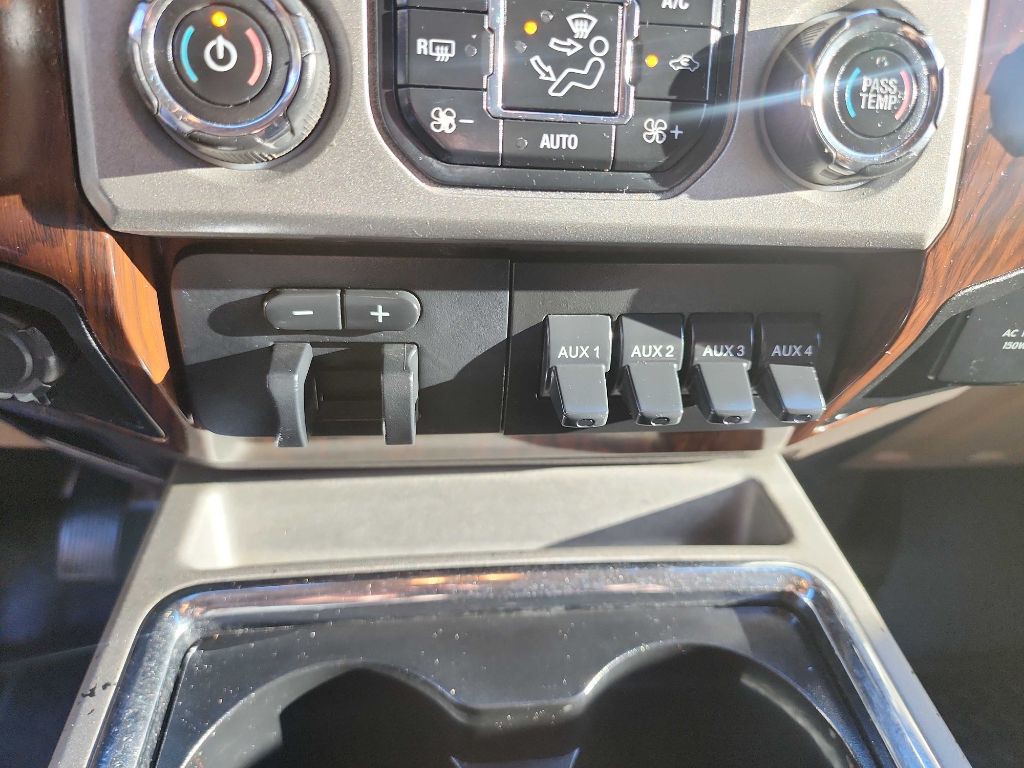 2016 Ford F-250 Image 29