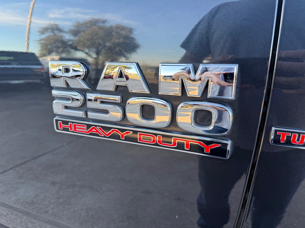 2015 RAM 2500 Image 11