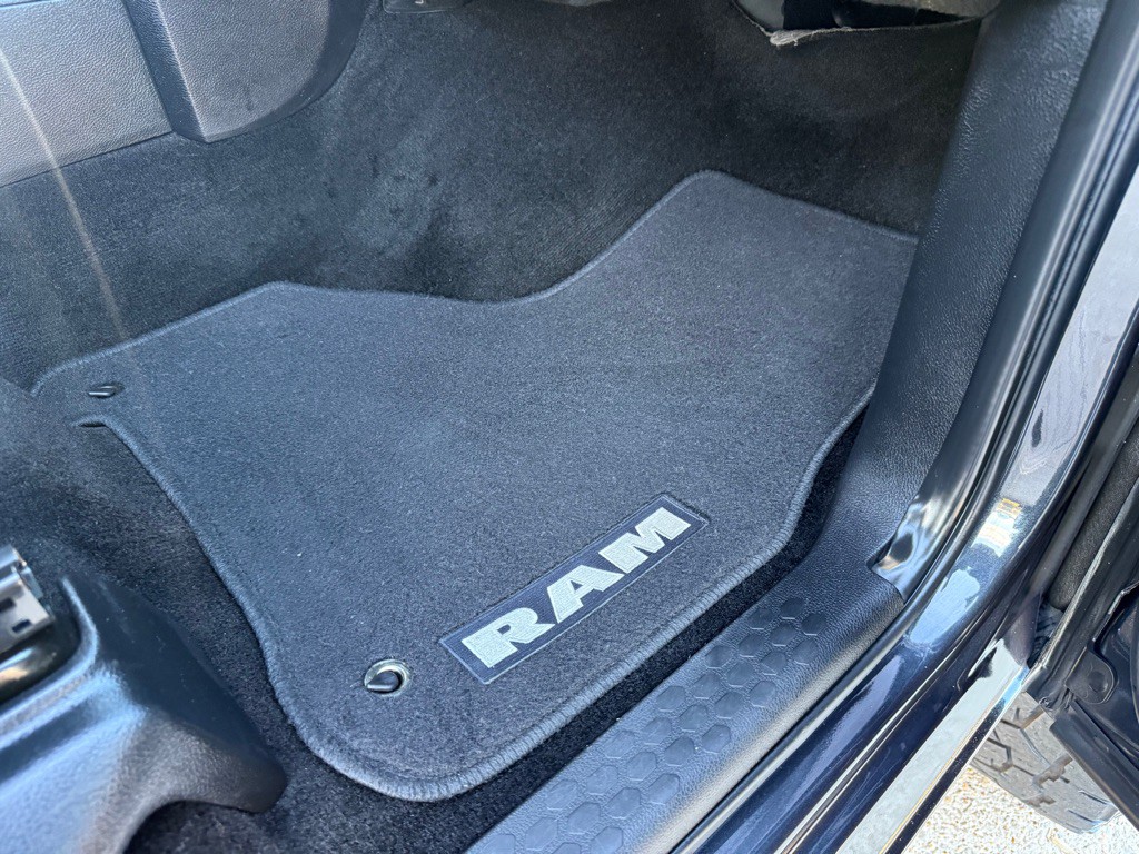 2015 RAM 2500 Image 30