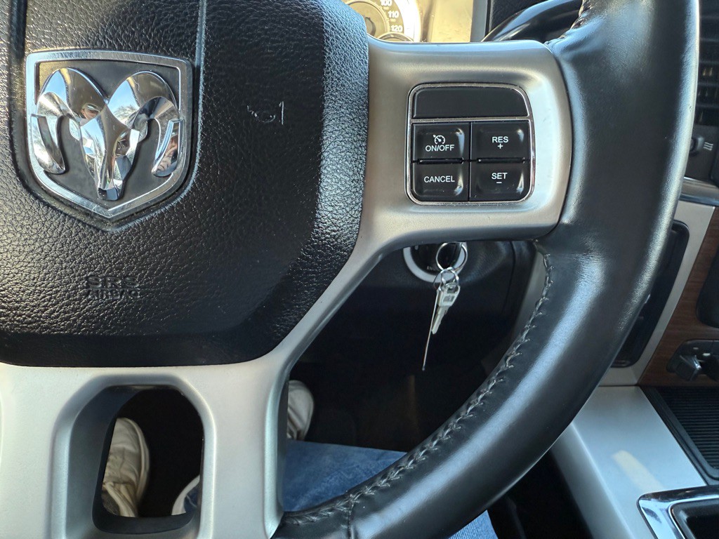 2015 RAM 2500 Image 36