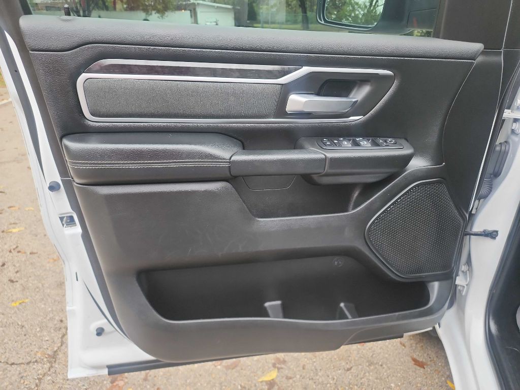 2020 RAM 1500 Image 15