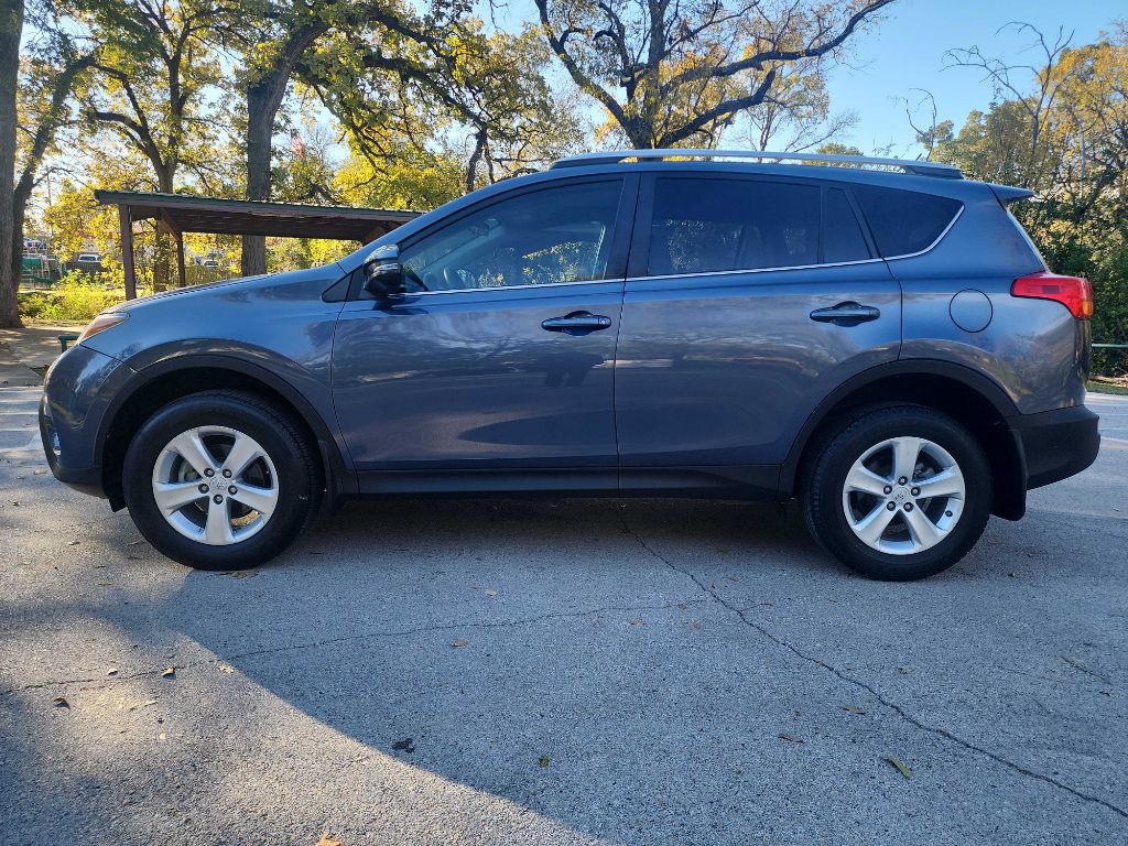 2013 Toyota Rav4 Image 4