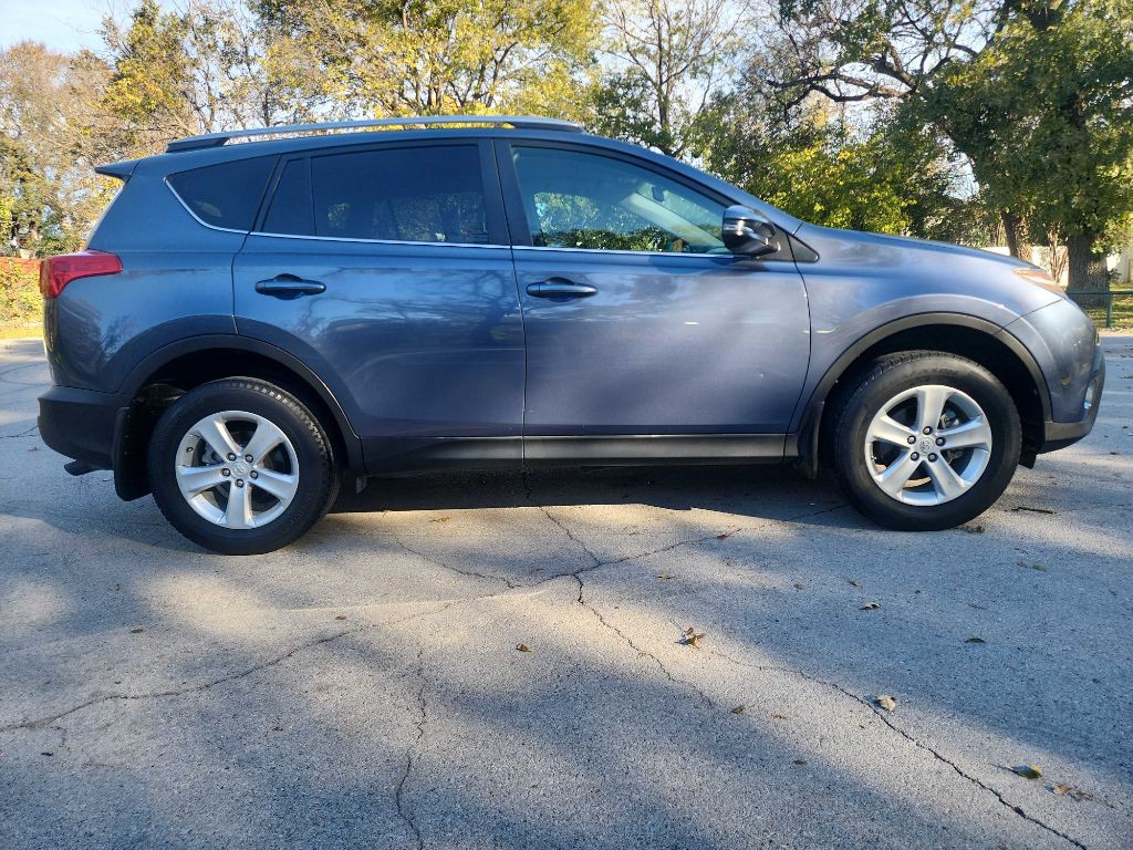 2013 Toyota Rav4 Image 10