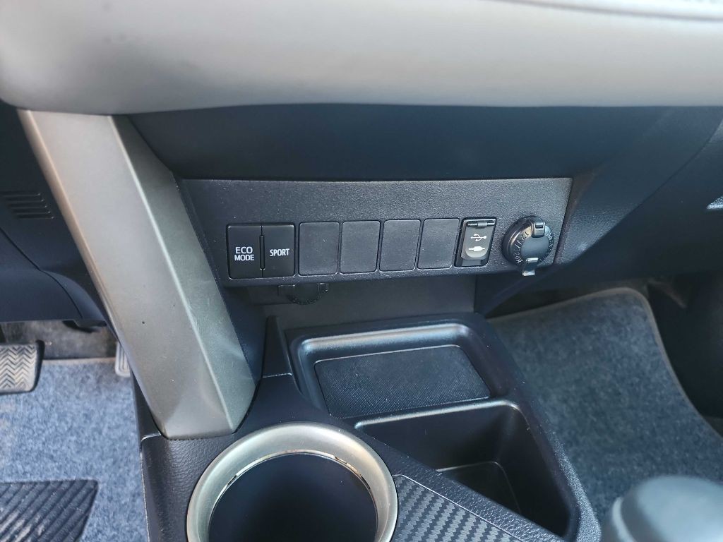 2013 Toyota Rav4 Image 25