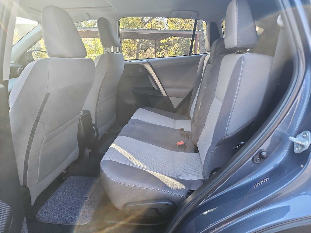 2013 Toyota Rav4 Image 30