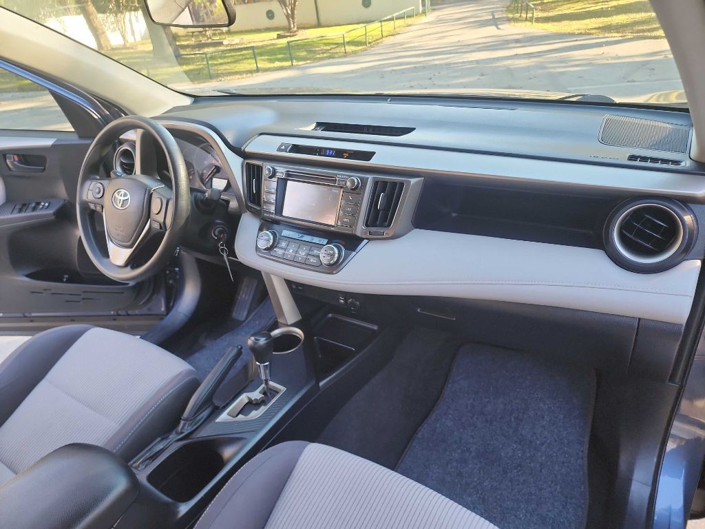 2013 Toyota Rav4 Image 37