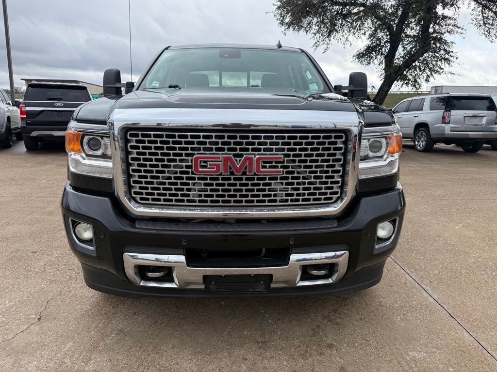2015 GMC Sierra Image 2