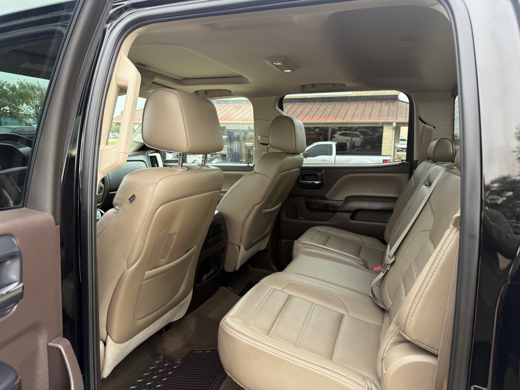 2015 GMC Sierra Image 18