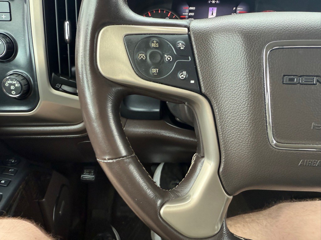 2015 GMC Sierra Image 32