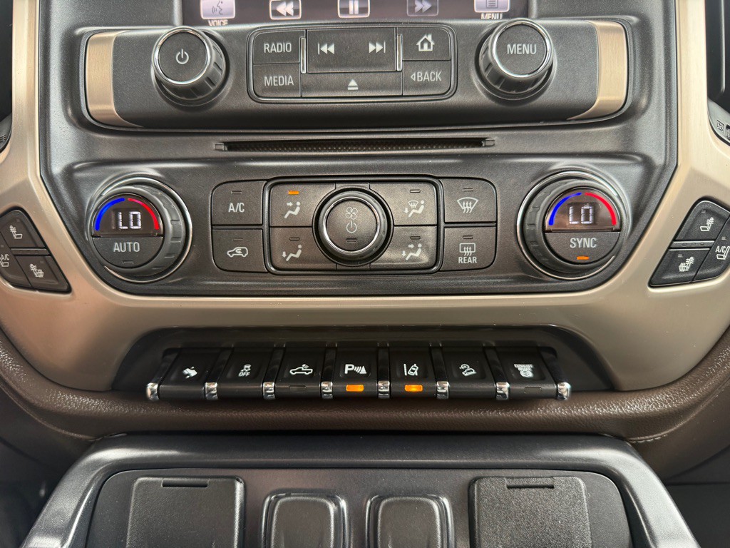 2015 GMC Sierra Image 35