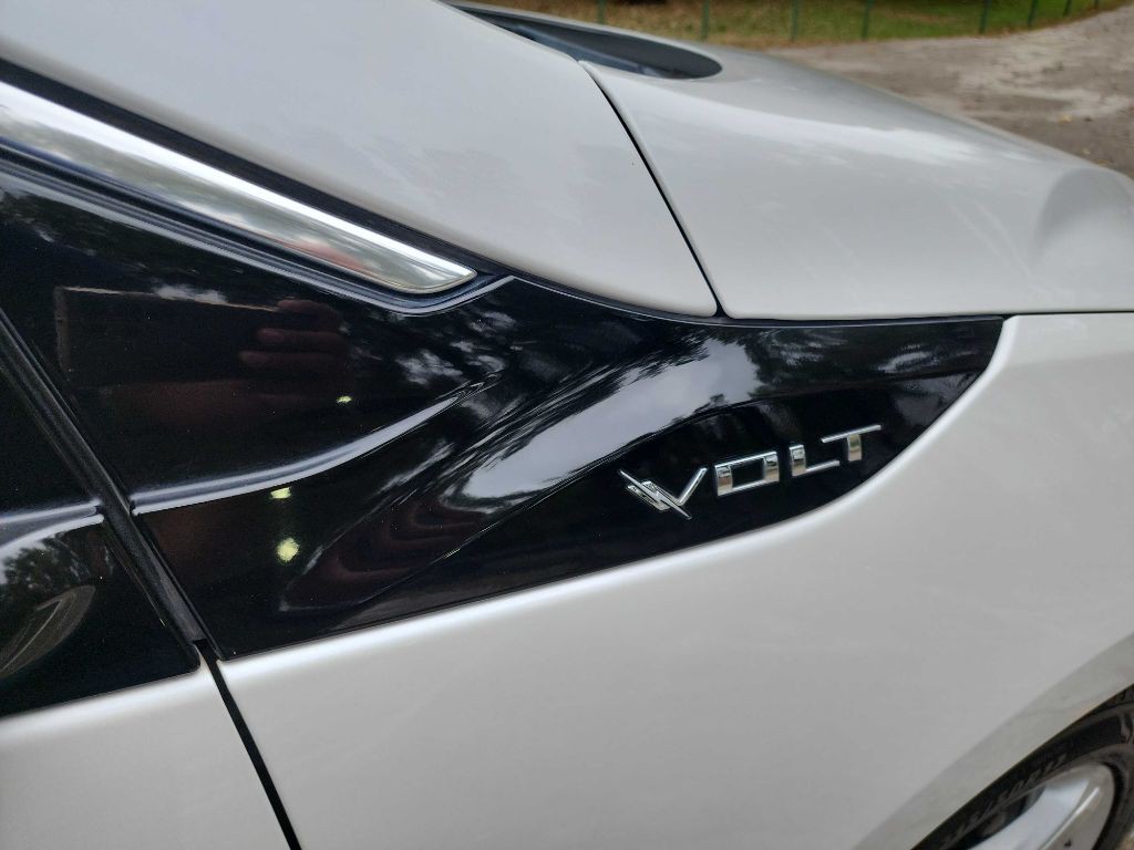 2016 Chevrolet Volt Image 12