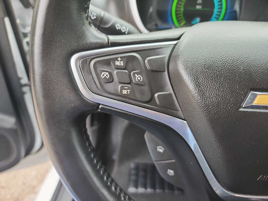 2016 Chevrolet Volt Image 17