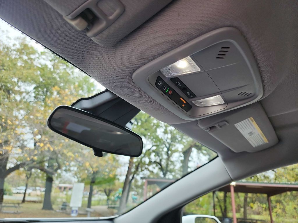 2016 Chevrolet Volt Image 19