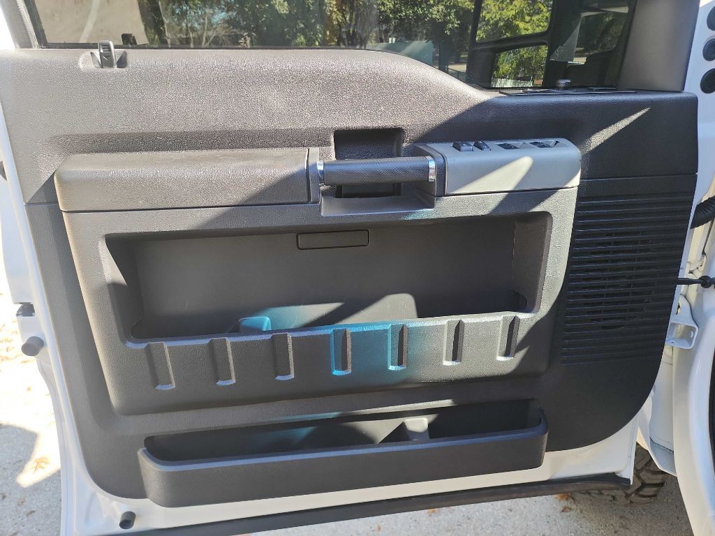 2015 Ford F-350 Image 15