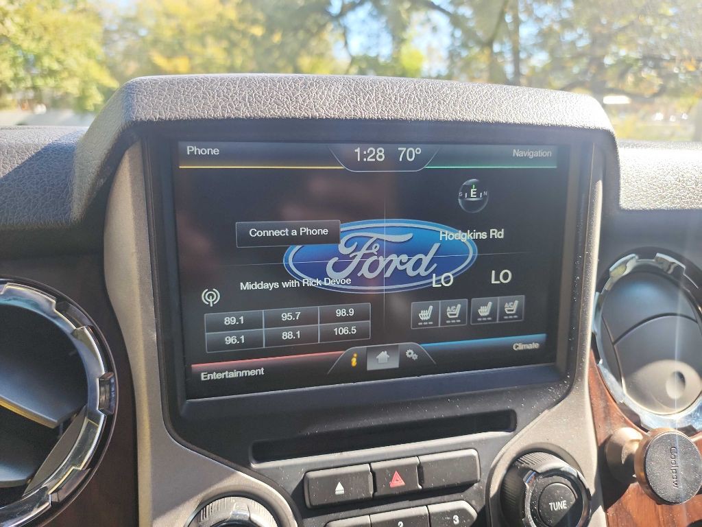 2015 Ford F-350 Image 26