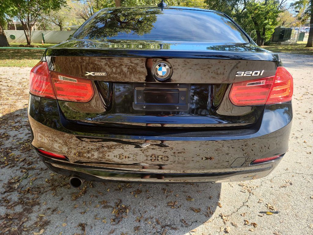 2015 BMW 3 Series Image 6