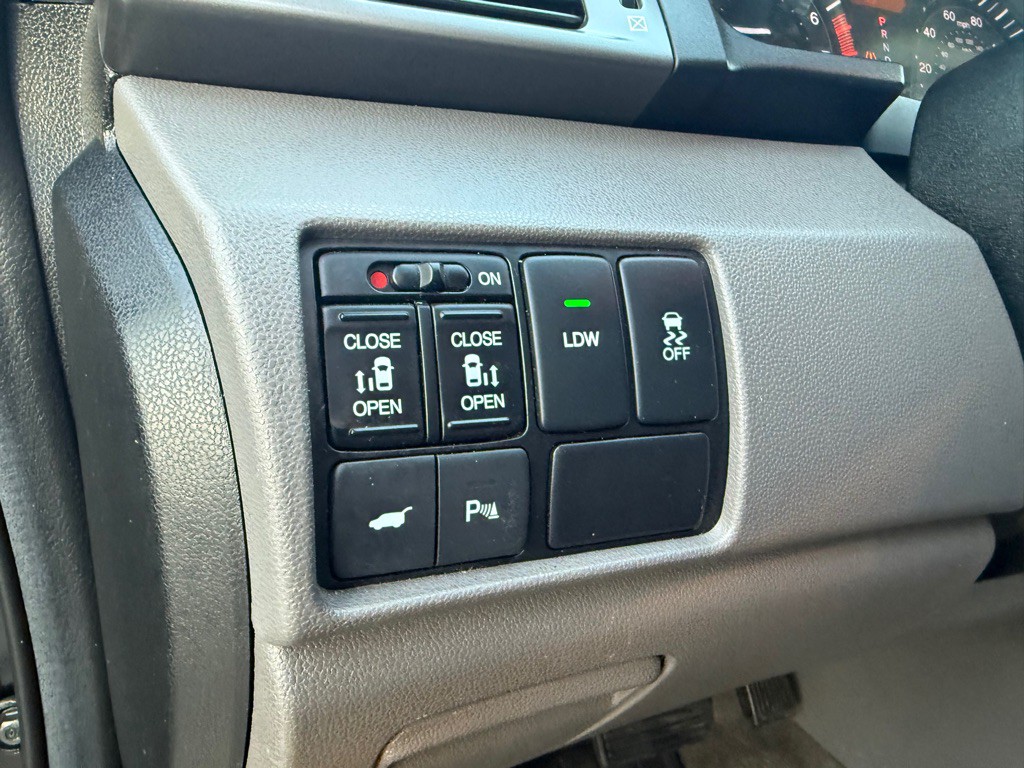2014 Honda Odyssey Image 18