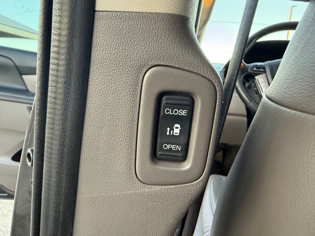 2014 Honda Odyssey Image 23