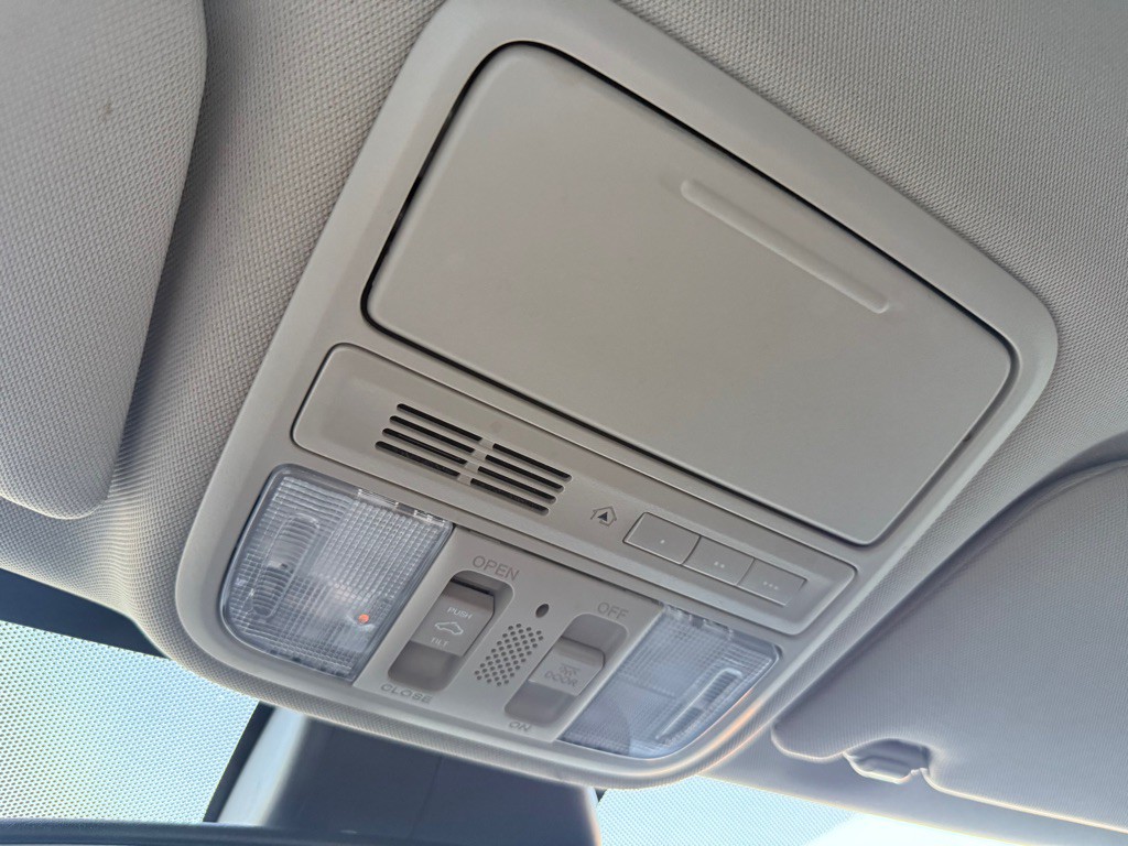 2014 Honda Odyssey Image 37