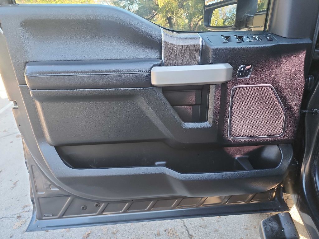 2018 Ford F-250 Image 19