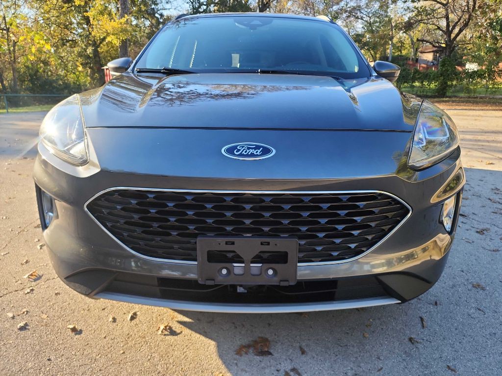 2020 Ford Escape Image 2