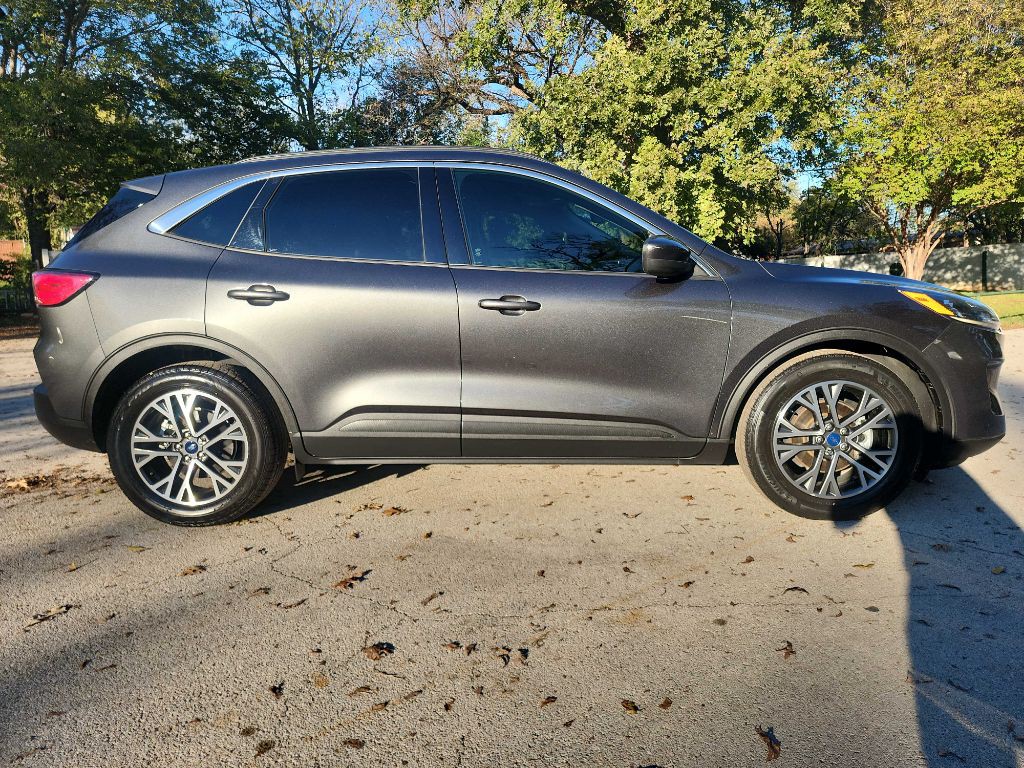 2020 Ford Escape Image 13