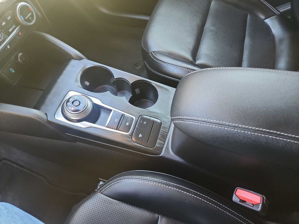 2020 Ford Escape Image 27