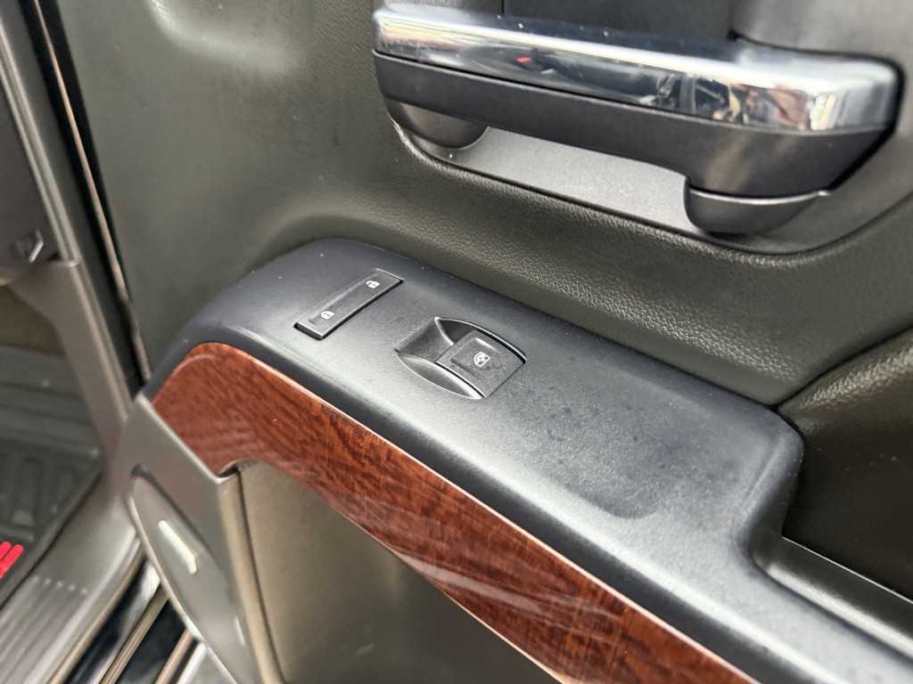 2017 GMC Sierra Image 28