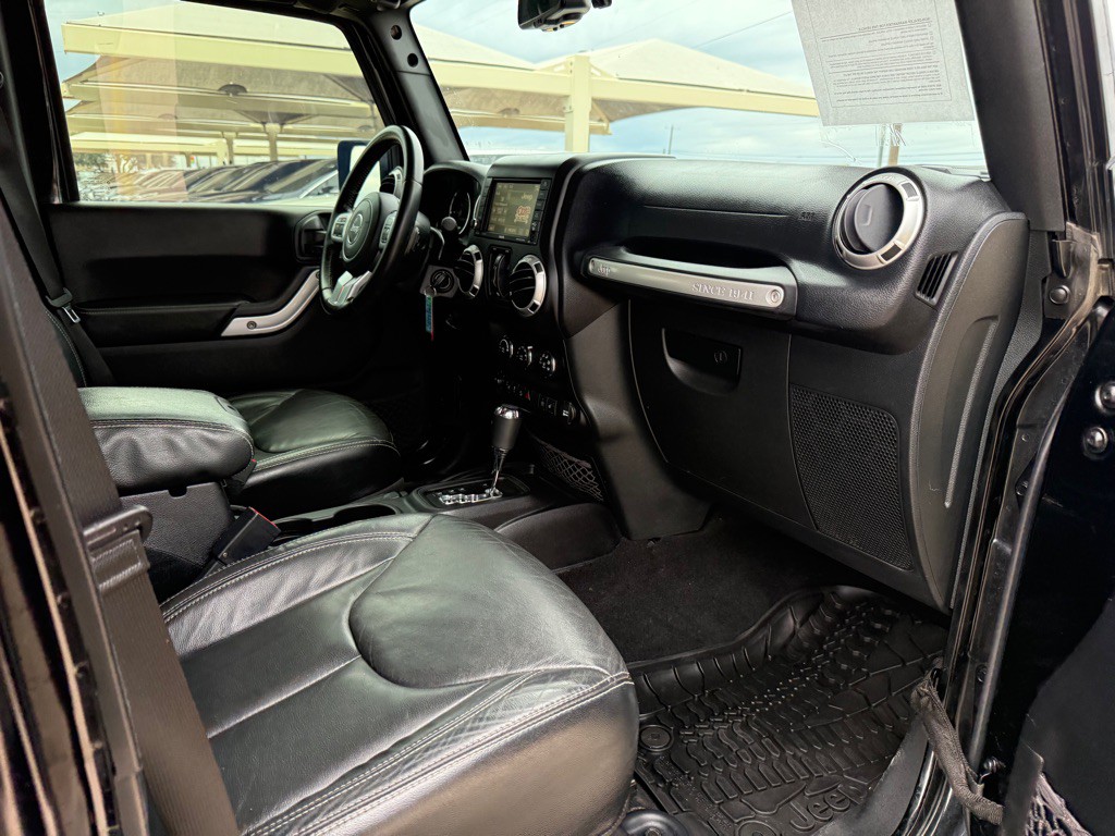 2016 Jeep Wrangler Unlimited Image 16