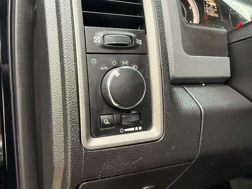 2013 RAM 2500 Image 22