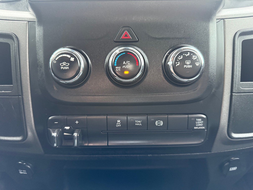 2013 RAM 2500 Image 34