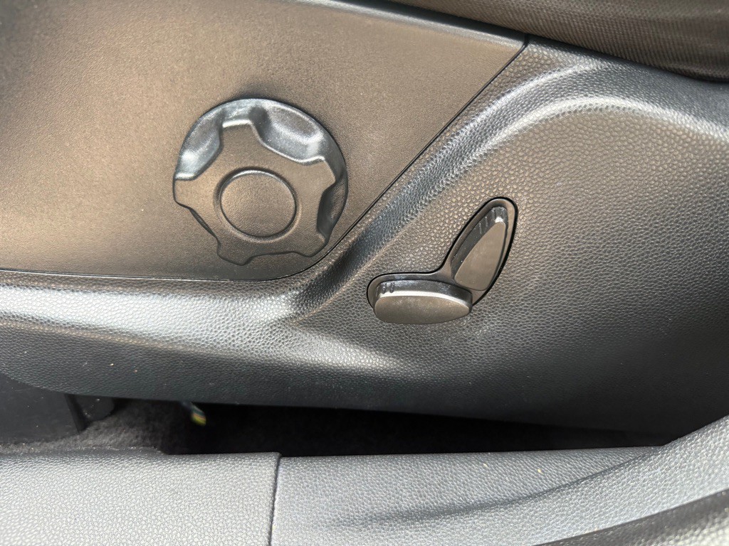 2018 Ford Econoline Image 17