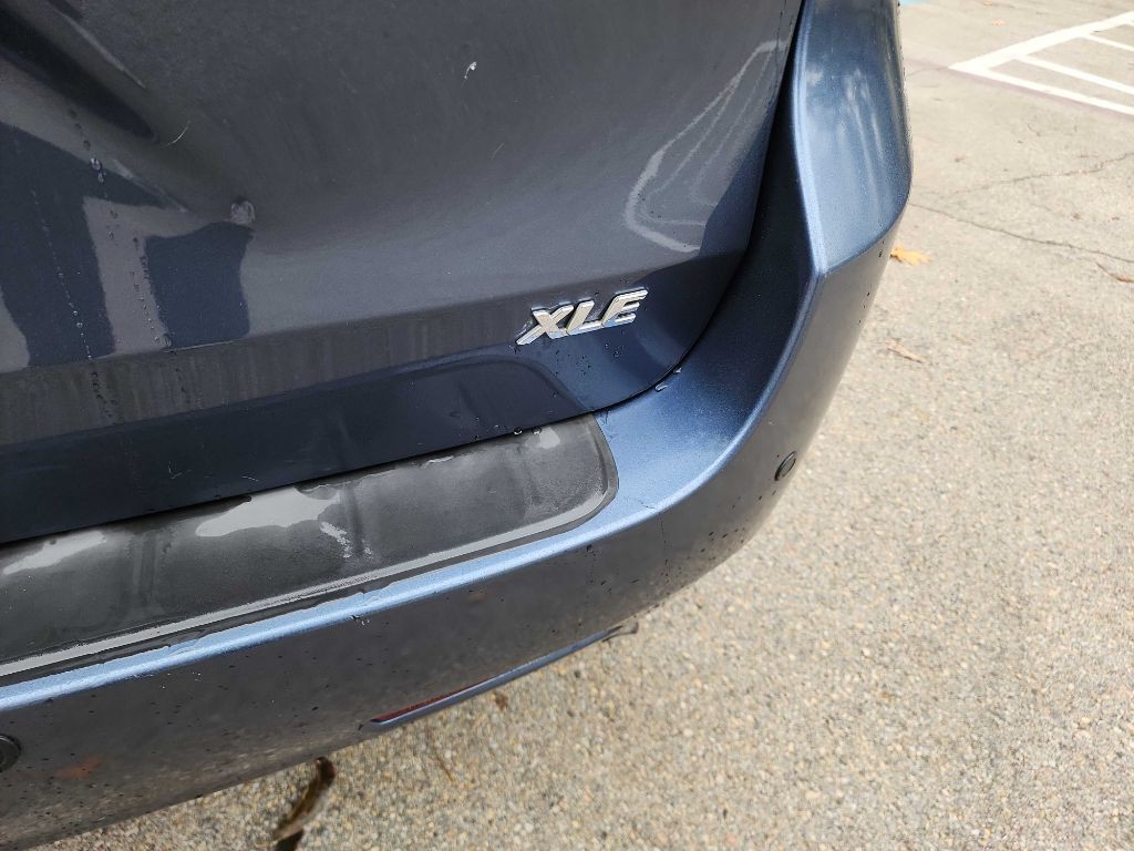 2014 Toyota Sienna Image 8