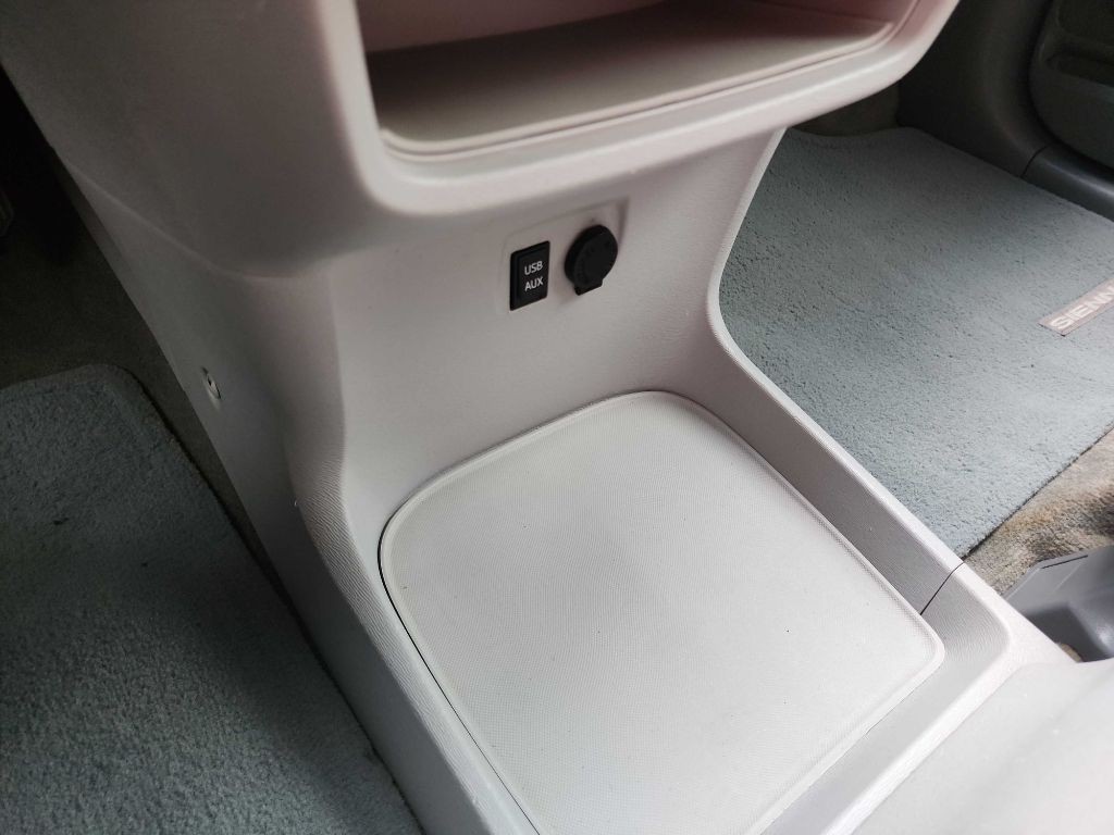 2014 Toyota Sienna Image 19