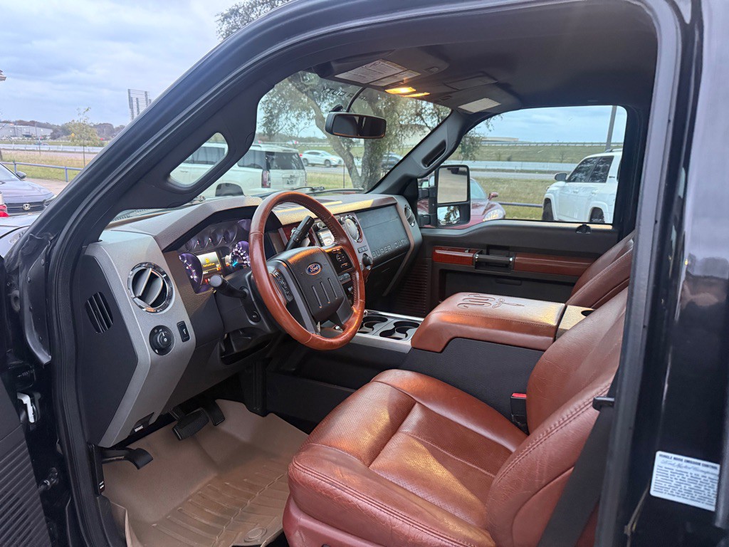 2011 Ford F-350 Image 17