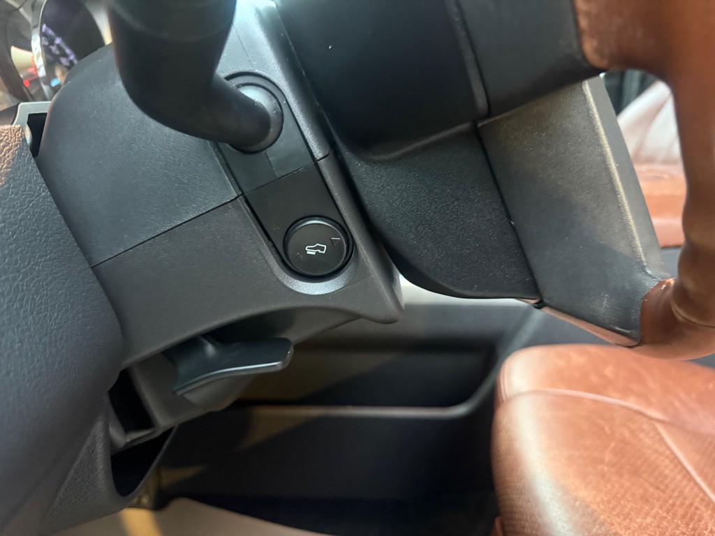 2011 Ford F-350 Image 19