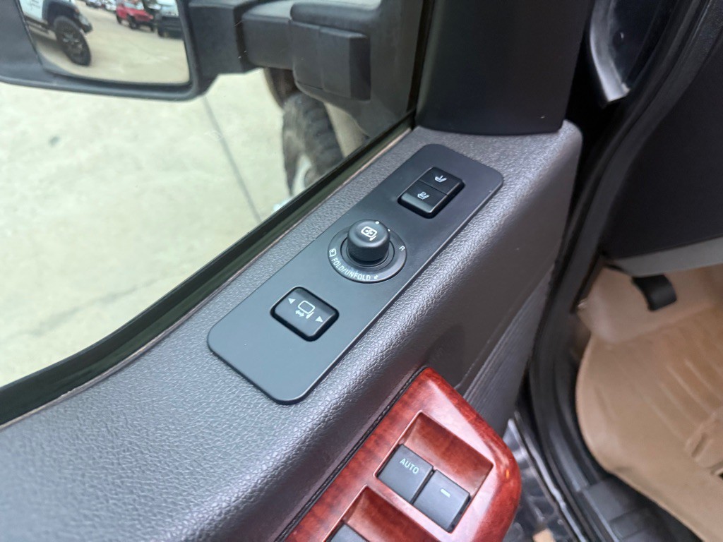 2011 Ford F-350 Image 23